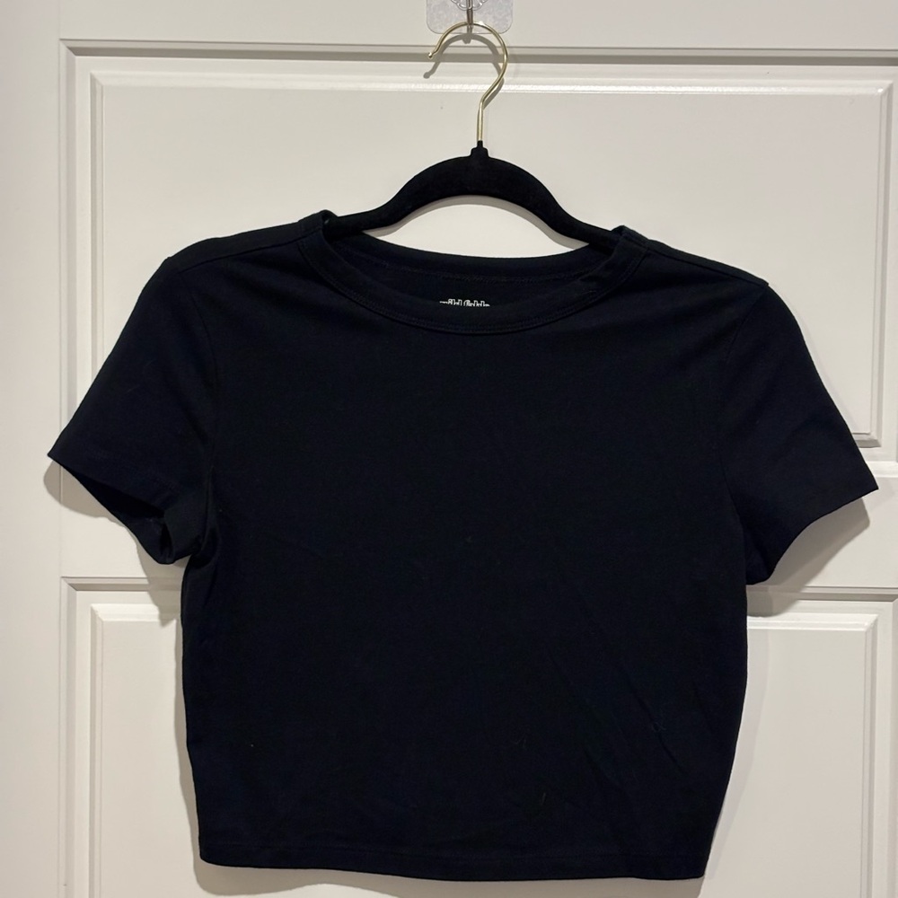 Wild Fable Black Basic Crop Tee – Soft Stretch, Everyday Essential